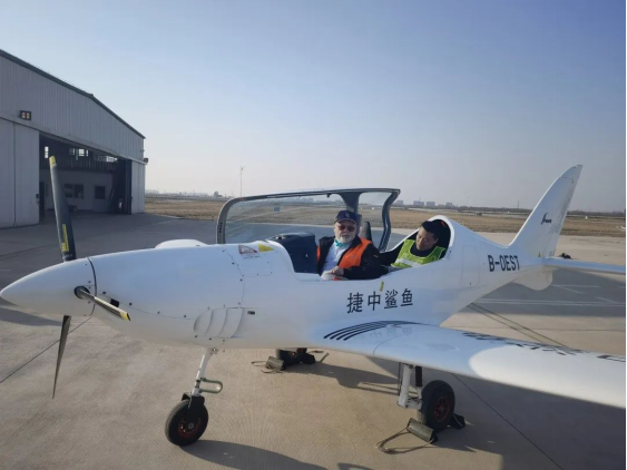 1651732383952393.png 640.png