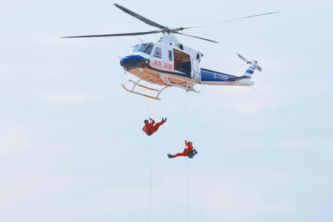 1758176215672772.jpeg 640.webp (1).jpg